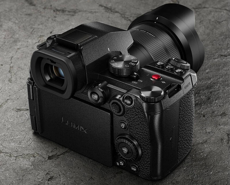 Panasonic представила Lumix G9II — флагманскую беззеркалку формата Микро 4:3 с быстрым фазовым автофокусом