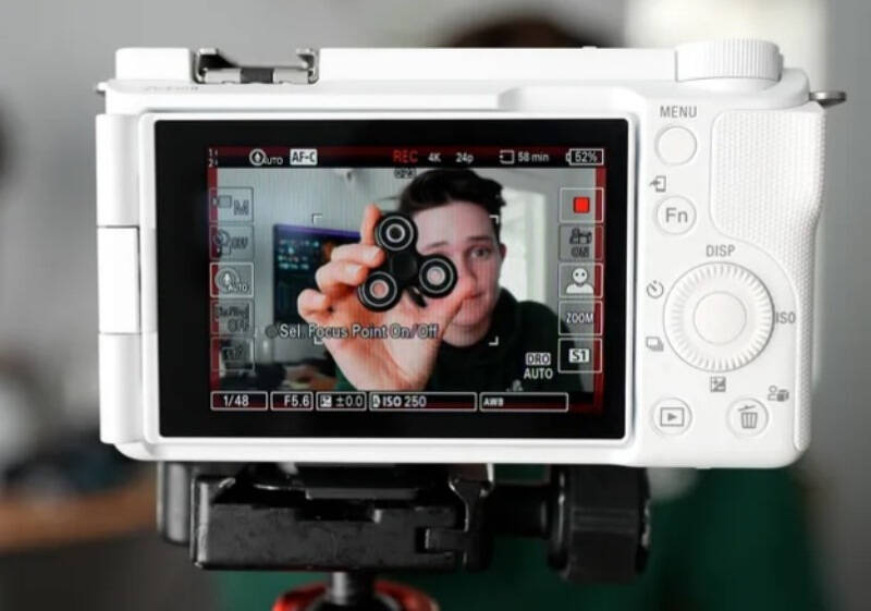 Представлена камера Sony ZV-E10 II &mdash; компактная беззеркалка для видеоблогеров за $1000